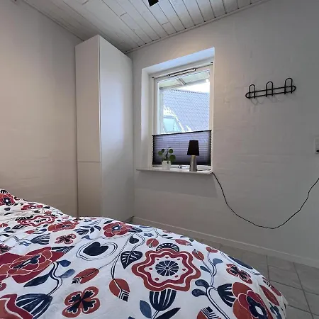 Daire Cozy With Terrace Close To Downtown *